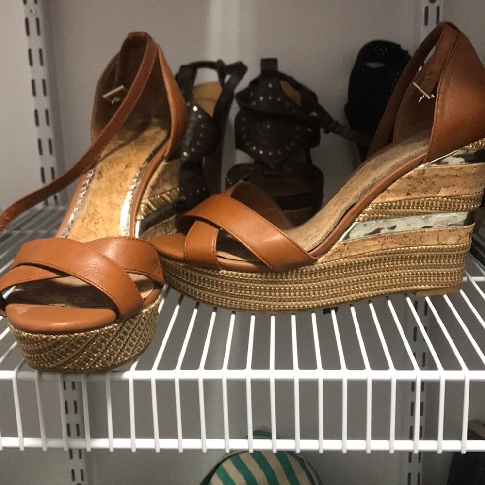 Gianni Bini wedges